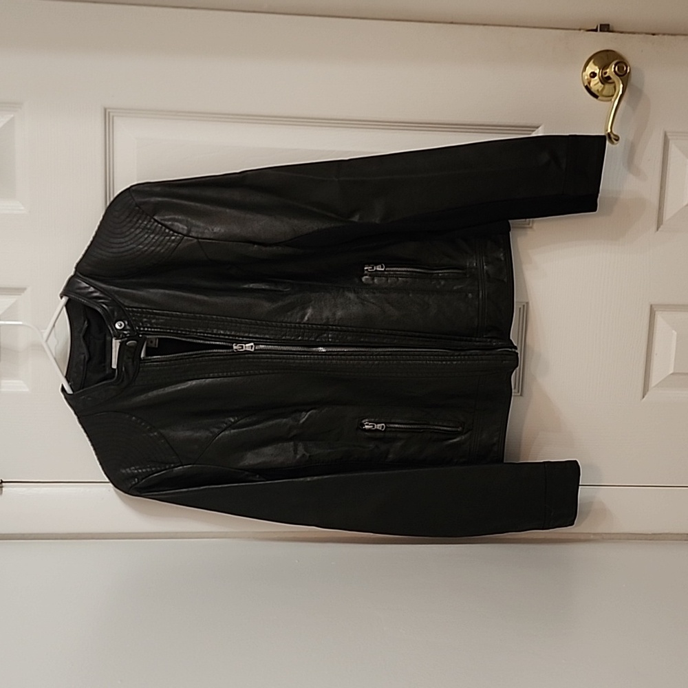 Woman's M Bass leather bomber